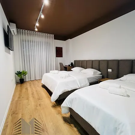 Alze - Pensjonat Tirana