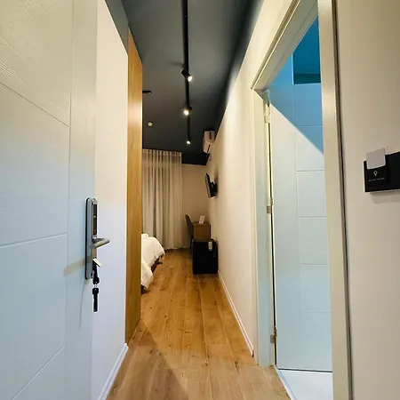 Alze - Gasthuis Tirana