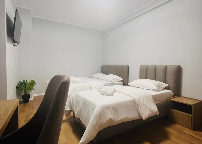 Alze - Guest house Tirana