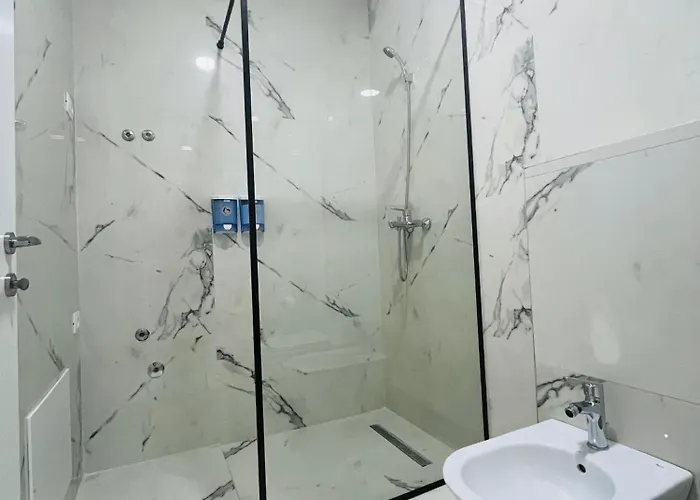 Alze - Guest house Tirana